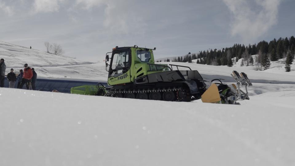 Pistenbully 100E